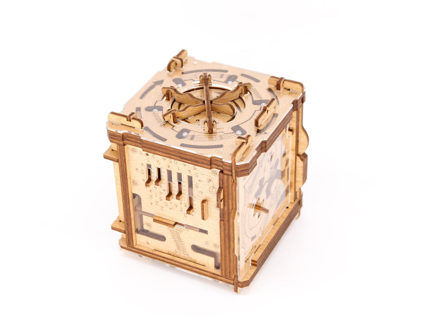 CLUEBOX - Cambridge Labyrinth